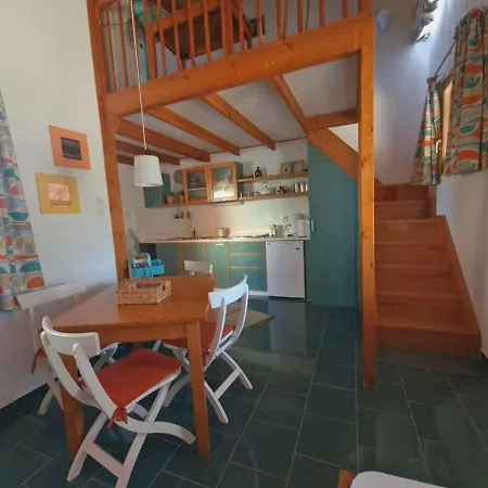 Ktirakia アパート *