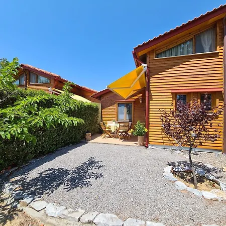 Ktirakia アパート